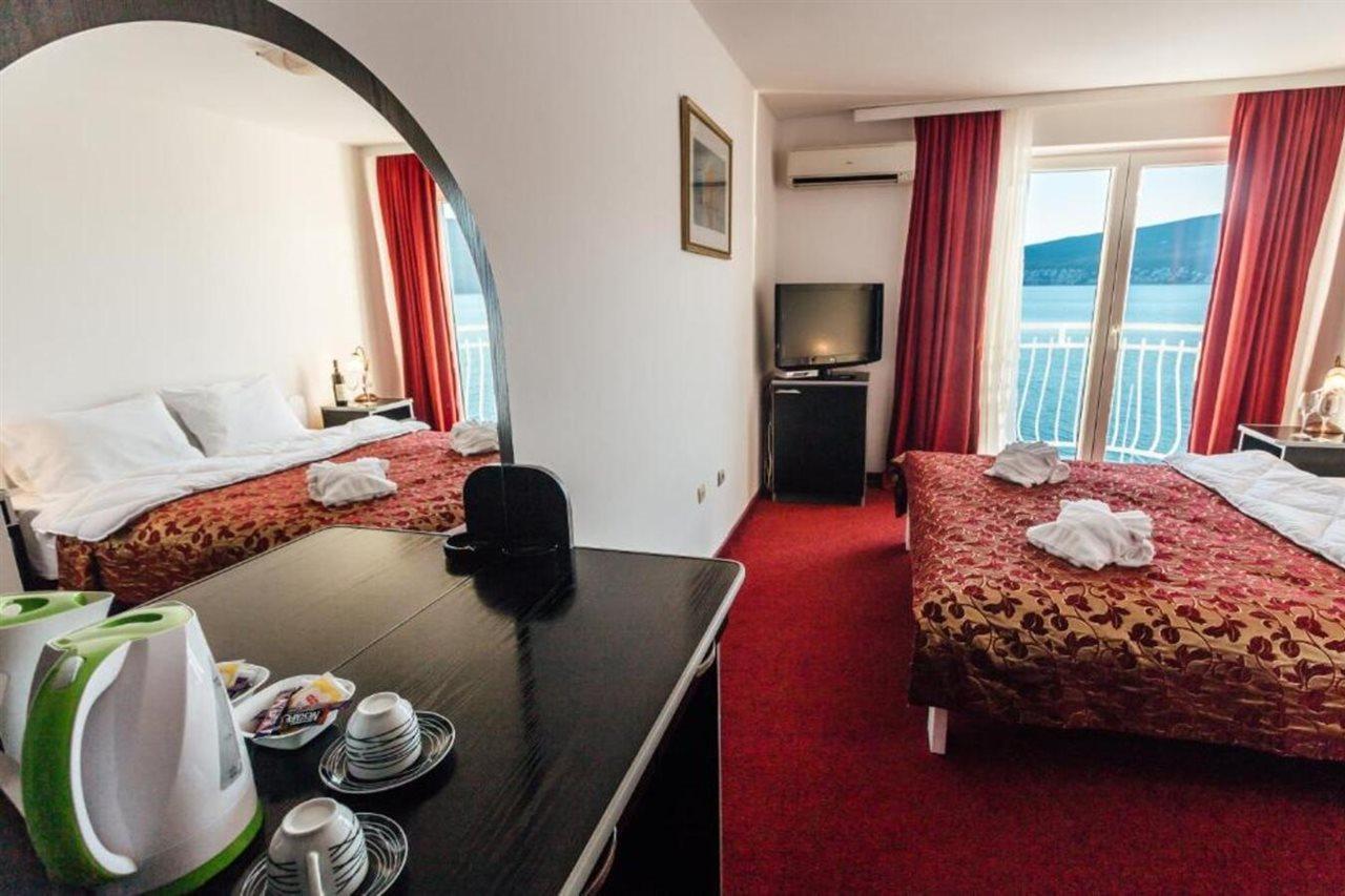 Hotel Azzurro Herceg Novi Luaran gambar