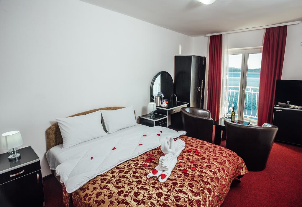 Hotel Azzurro Herceg Novi Luaran gambar